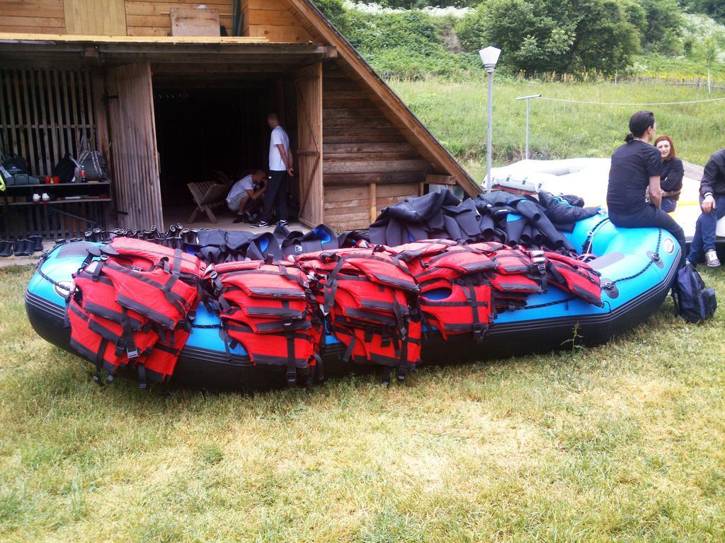 Rafting Camp Tara Center Tri Vodenice Bastasi Zewnętrze zdjęcie